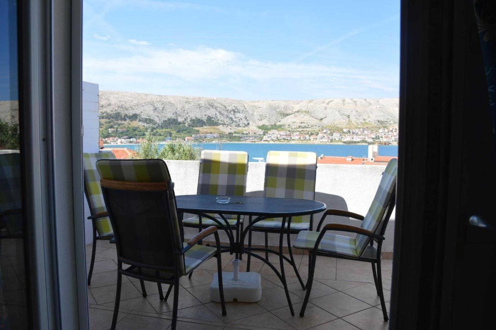 Apartments Burcul Pag Pag Town Bagian luar foto
