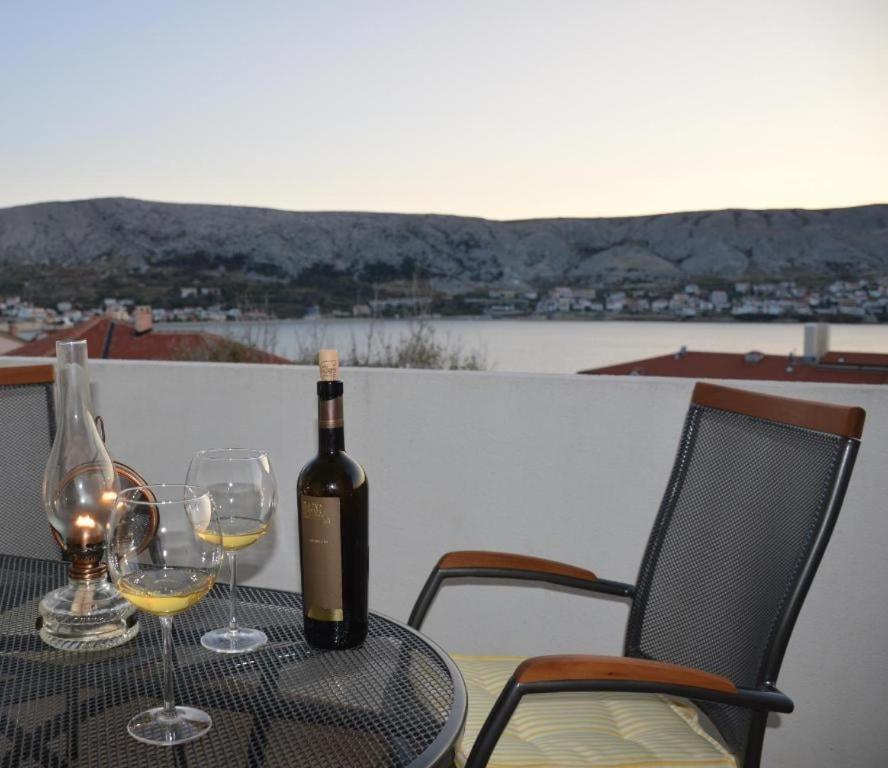 Apartments Burcul Pag Pag Town Bagian luar foto